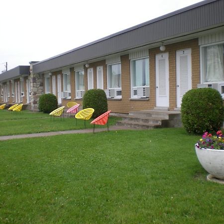 Motel Vaudreuil Extérieur photo
