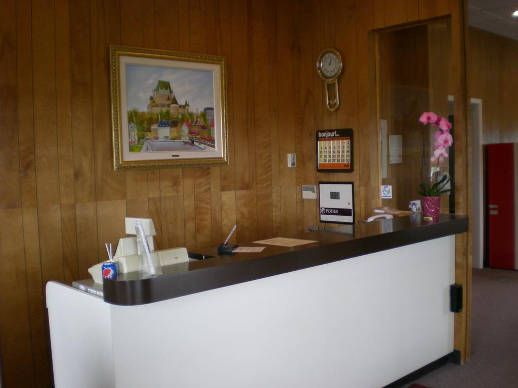 Motel Vaudreuil Extérieur photo