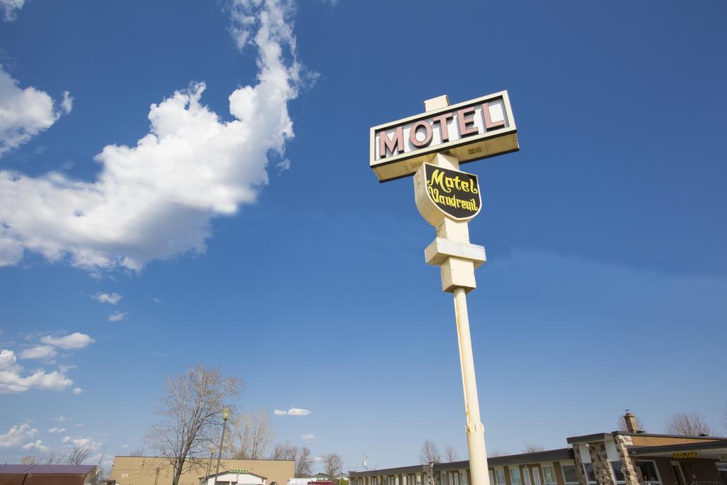 Motel Vaudreuil Extérieur photo